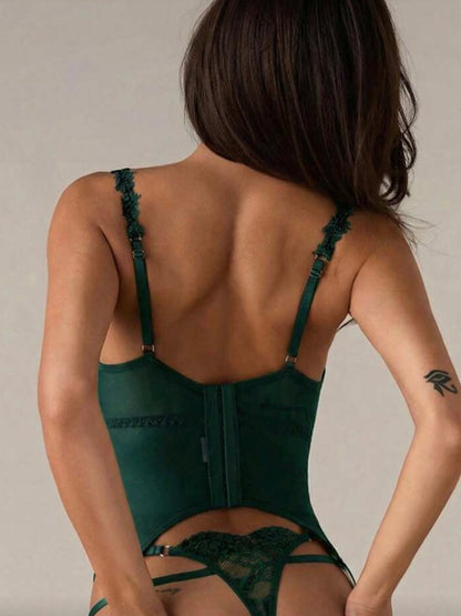 Guepiere Monik Green