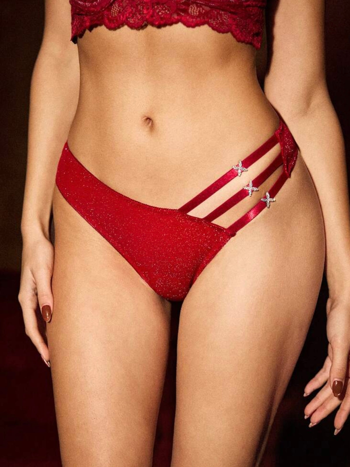 Brasiliana donna Laura - dettaglio lingerie